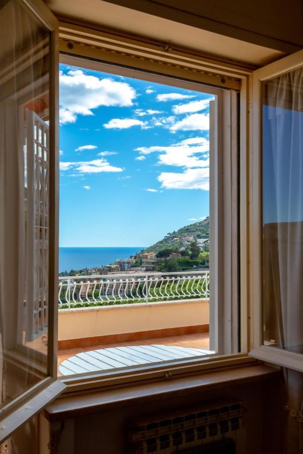 168B - La Terrazza Sul Mare, Casa A 10 Minuti Da Spiaggia, Parcheggio Privato Gratis Sanremo Exterior photo